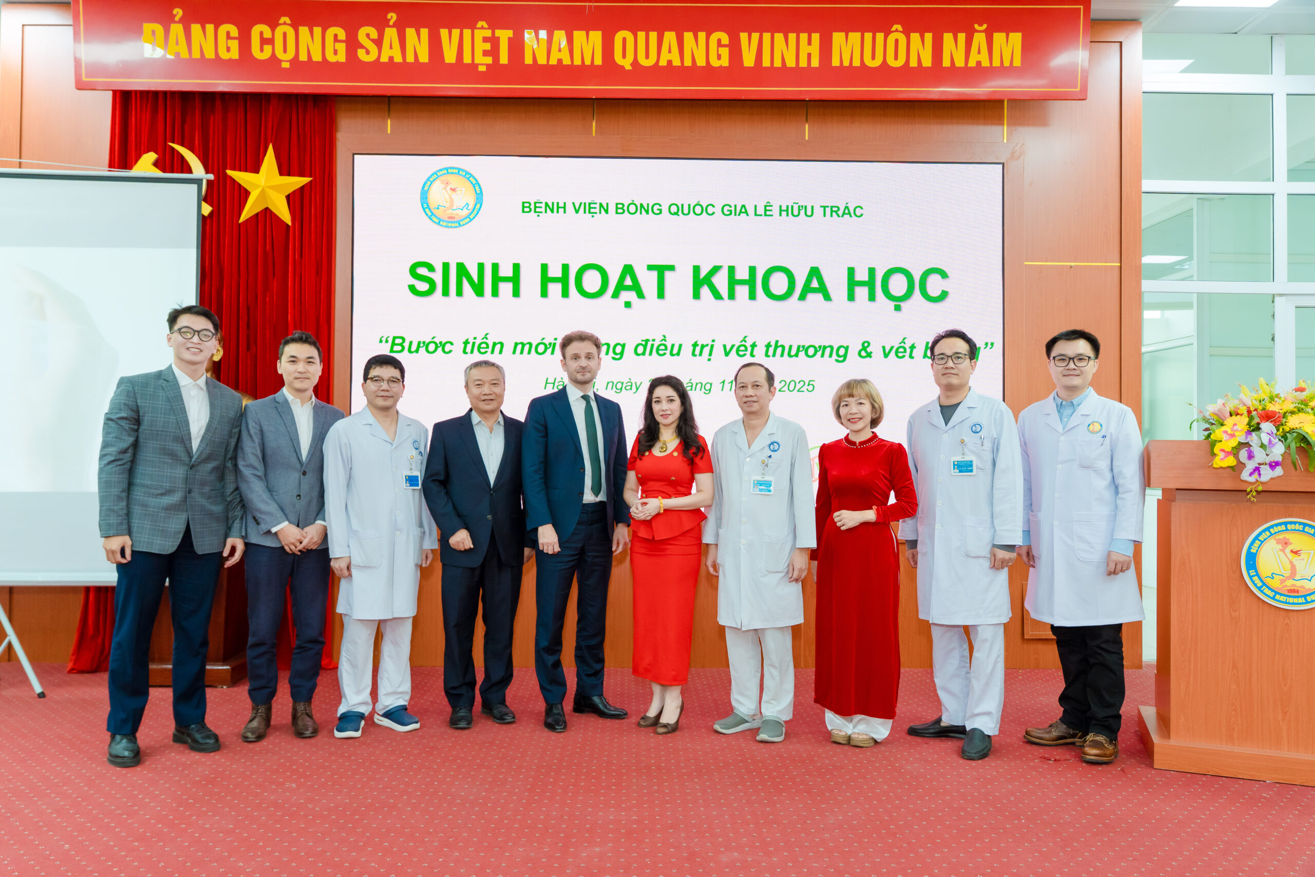 Toàn cảnh buổi sinh hoạt khoa học tại Bệnh viện Bỏng Quốc gia Lê Hữu Trác